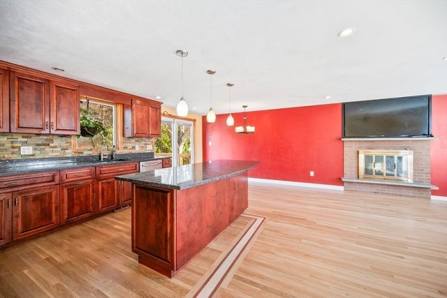 42 Sundin Rd, Weymouth, MA 02188