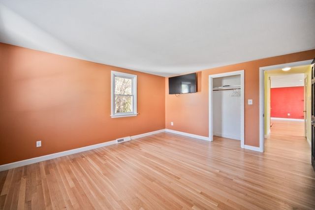 42 Sundin Rd, Weymouth, MA 02188