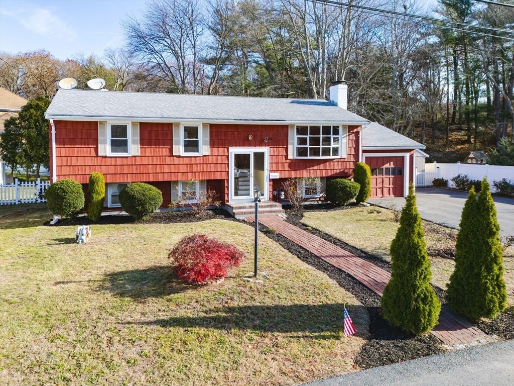 42 Sundin Rd, Weymouth, MA 02188