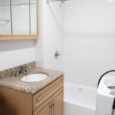 37-13 107th Street 4A, Corona, NY 11368