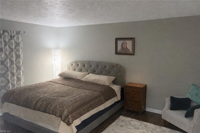 76 Glascow WAY, Hampton, VA 23669