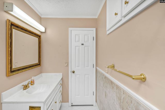 257 Rim Rock Road, Gilbert, SC 29054