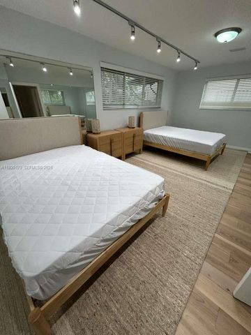 1108 Washington St, Hollywood, FL 33019