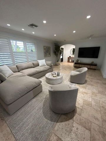 1108 Washington St, Hollywood, FL 33019