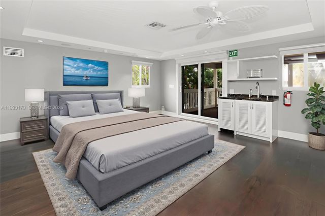 1108 Washington St, Hollywood, FL 33019