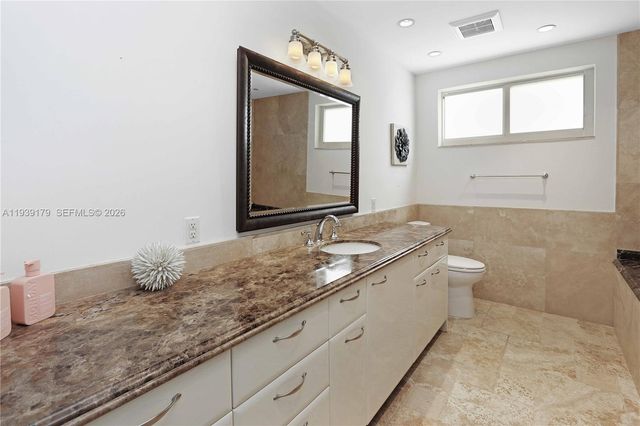 1108 Washington St, Hollywood, FL 33019