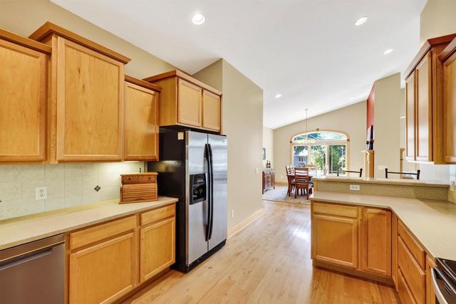 617 Nightingale Lane, Cottage Grove, WI 53527