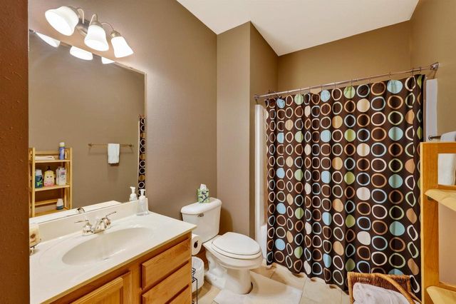 617 Nightingale Lane, Cottage Grove, WI 53527