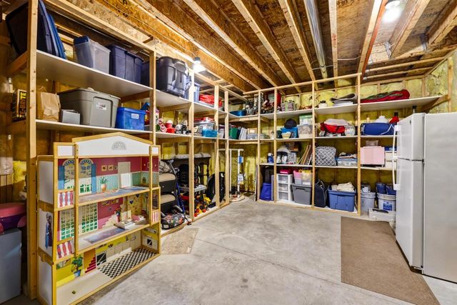 617 Nightingale Lane, Cottage Grove, WI 53527