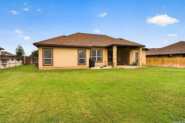 1705 CROOKED CREEK DR, Pleasanton, TX 78064