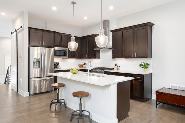 37 W Whittier Street, Columbus, OH 43206