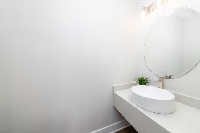 37 W Whittier Street, Columbus, OH 43206
