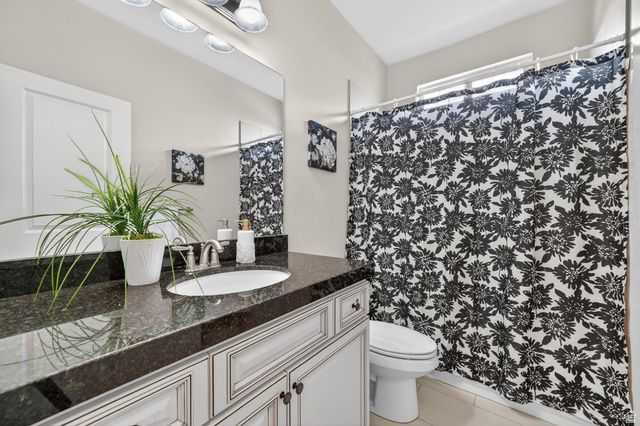 3802 W AUTUMN RAIN RD, South Jordan, UT 84009