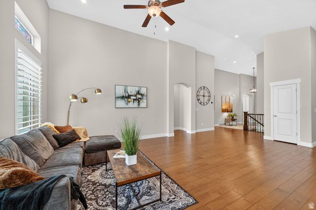 3802 W AUTUMN RAIN RD, South Jordan, UT 84009