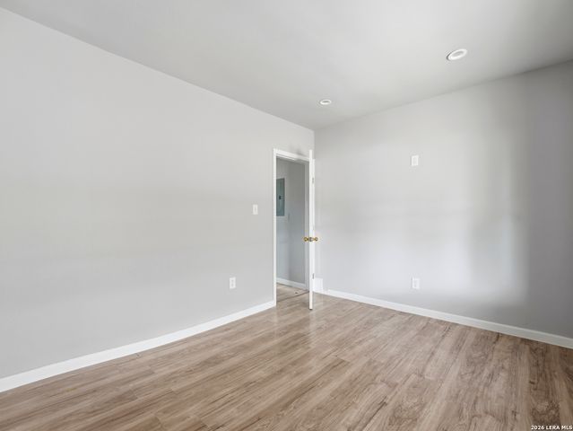 4838 MELVIN DR, San Antonio, TX 78220