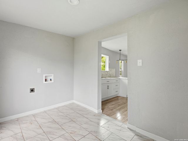 4838 MELVIN DR, San Antonio, TX 78220