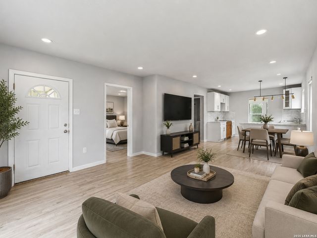 4838 MELVIN DR, San Antonio, TX 78220
