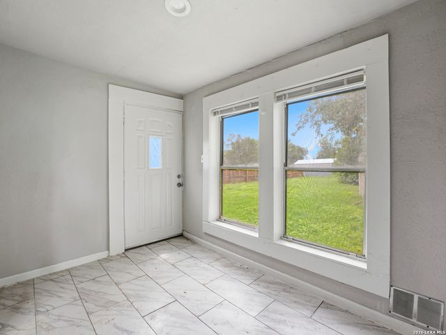 4838 MELVIN DR, San Antonio, TX 78220
