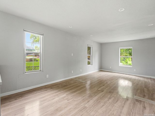 4838 MELVIN DR, San Antonio, TX 78220