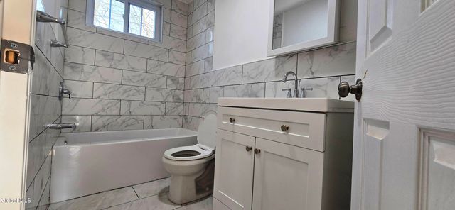 23 Albion Avenue, Albany, NY 12209