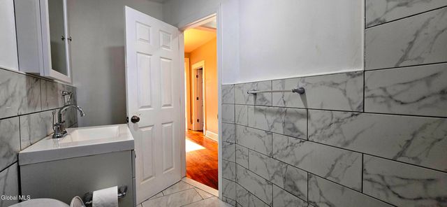 23 Albion Avenue, Albany, NY 12209