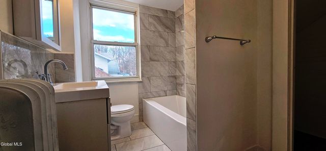 23 Albion Avenue, Albany, NY 12209