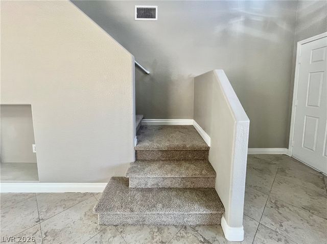 9924 Clover Field Court, Las Vegas, NV 89183