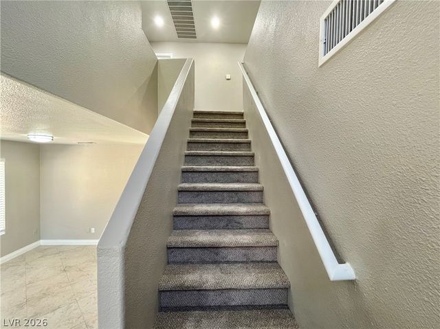 9924 Clover Field Court, Las Vegas, NV 89183