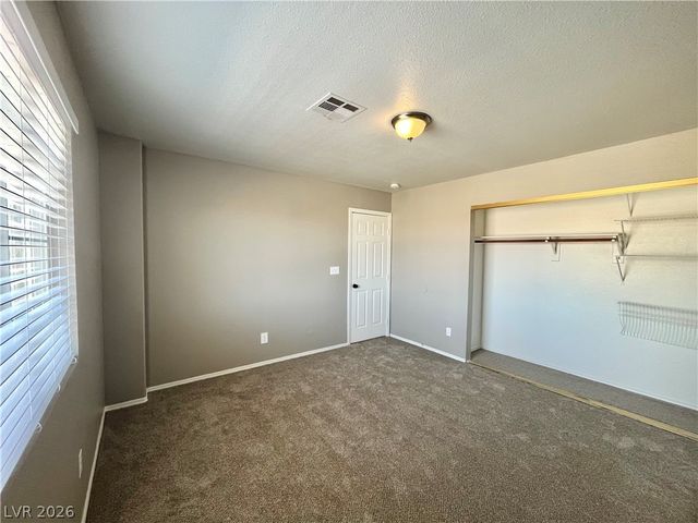 9924 Clover Field Court, Las Vegas, NV 89183