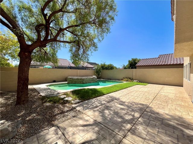 9924 Clover Field Court, Las Vegas, NV 89183