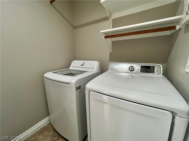 9924 Clover Field Court, Las Vegas, NV 89183