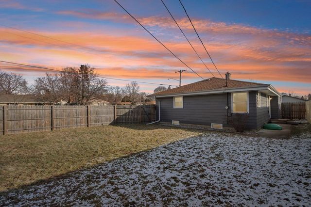 5103 Kinzie AVENUE, Racine, WI 53406