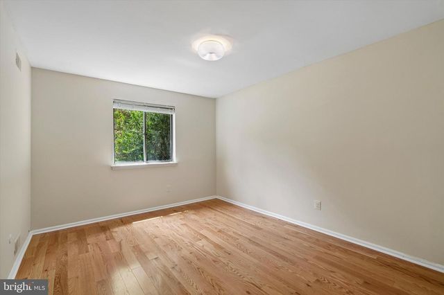 156 EATON DR, Wayne, PA 19087