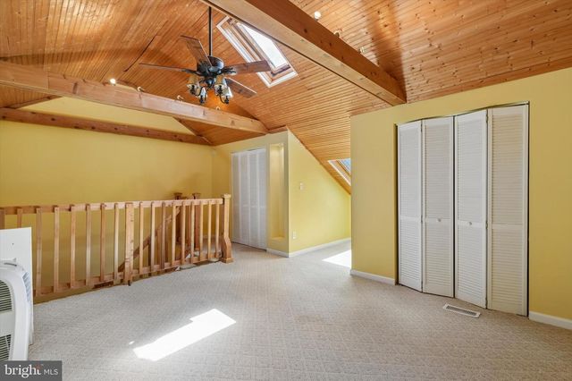 156 EATON DR, Wayne, PA 19087