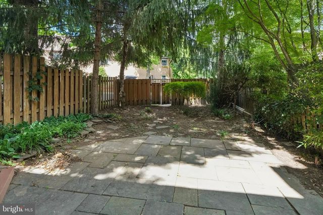 156 EATON DR, Wayne, PA 19087