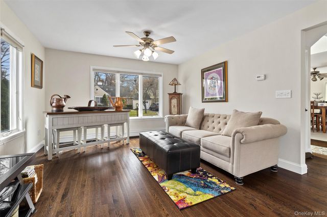 24 Jennings Road, White Plains, NY 10605