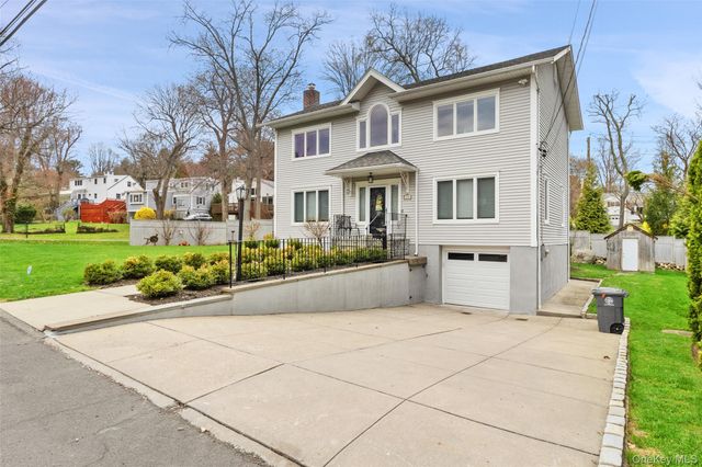 24 Jennings Road, White Plains, NY 10605