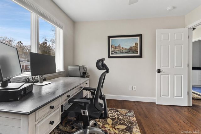 24 Jennings Road, White Plains, NY 10605