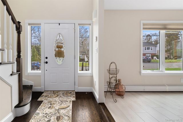 24 Jennings Road, White Plains, NY 10605