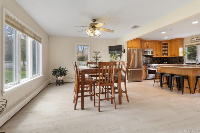 24 Jennings Road, White Plains, NY 10605