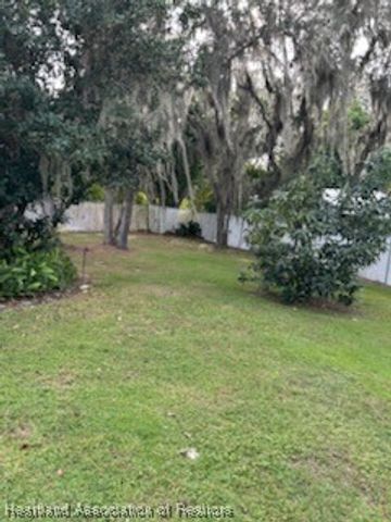 647 HOLMES Avenue, Lake Placid, FL 33852