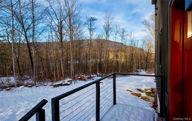 513 Myrtle Avenue, Wallkill, NY 12589