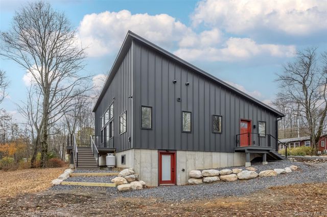 513 Myrtle Avenue, Wallkill, NY 12589