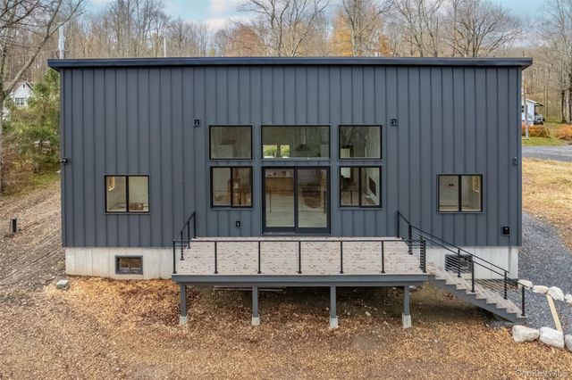 513 Myrtle Avenue, Wallkill, NY 12589