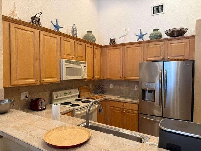 328 W Coral Trace Circle W, Delray Beach, FL 33445