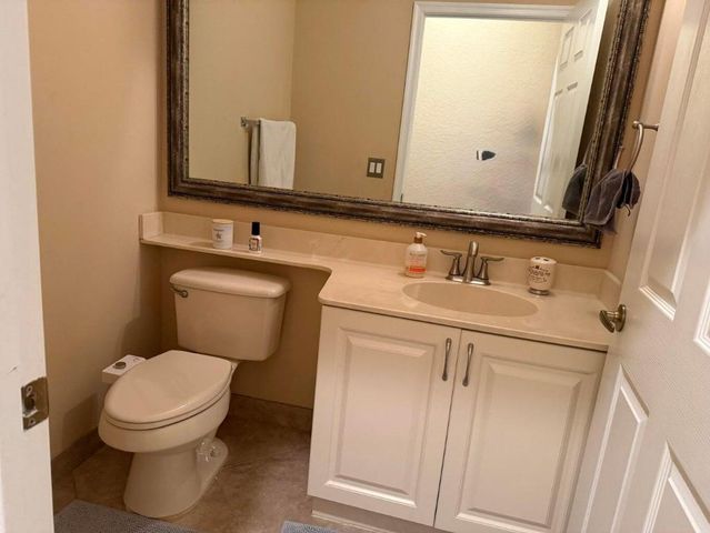 328 W Coral Trace Circle W, Delray Beach, FL 33445