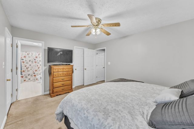 3440 Sandpiper Dr, Clarksville, TN 37042