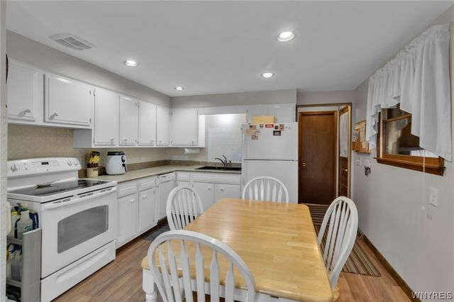 83 Lemoine Avenue, Cheektowaga, NY 14227