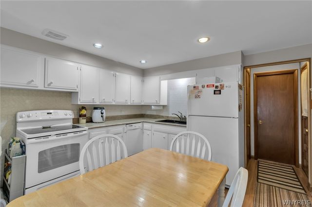 83 Lemoine Avenue, Cheektowaga, NY 14227