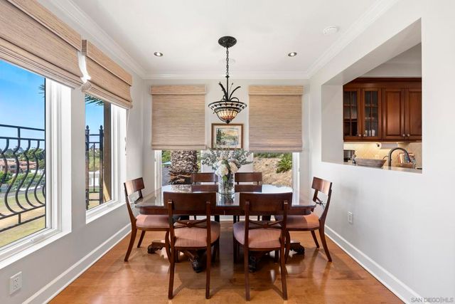 1010 Genter St 302, La Jolla, CA 92037